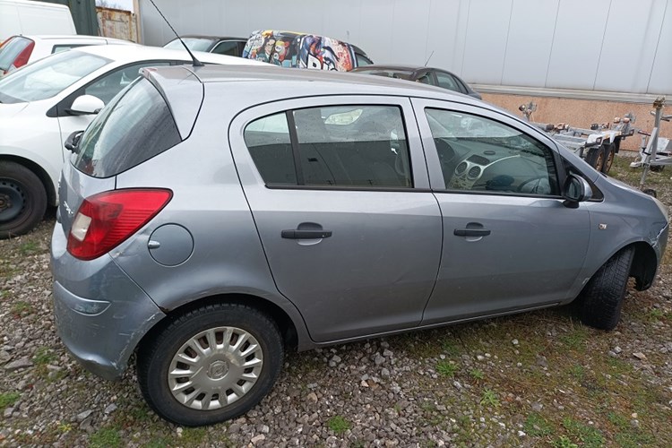 Slika /17924 Opel Corsa/1.jpg